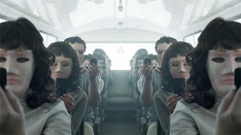 看完才明白,原来女人是可以和不喜欢的人左爱的剧照1